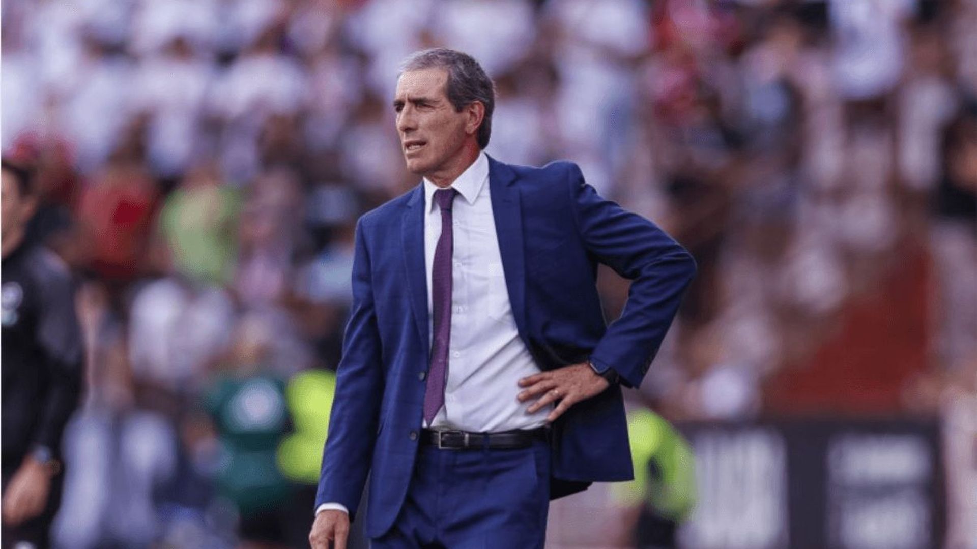 guillermo_almada_dirigiendo_en_el_partido_ante_el_albacete_bppng_001.png guillermo_almada_dirigiendo_en_el_partido_ante_el_albacete_bppng_001.png