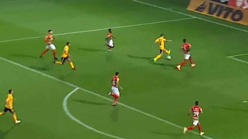 (Mediaset) Guti creó escuela: Álex Grimaldo protagoniza la asistencia del año en la goleada del Benfica