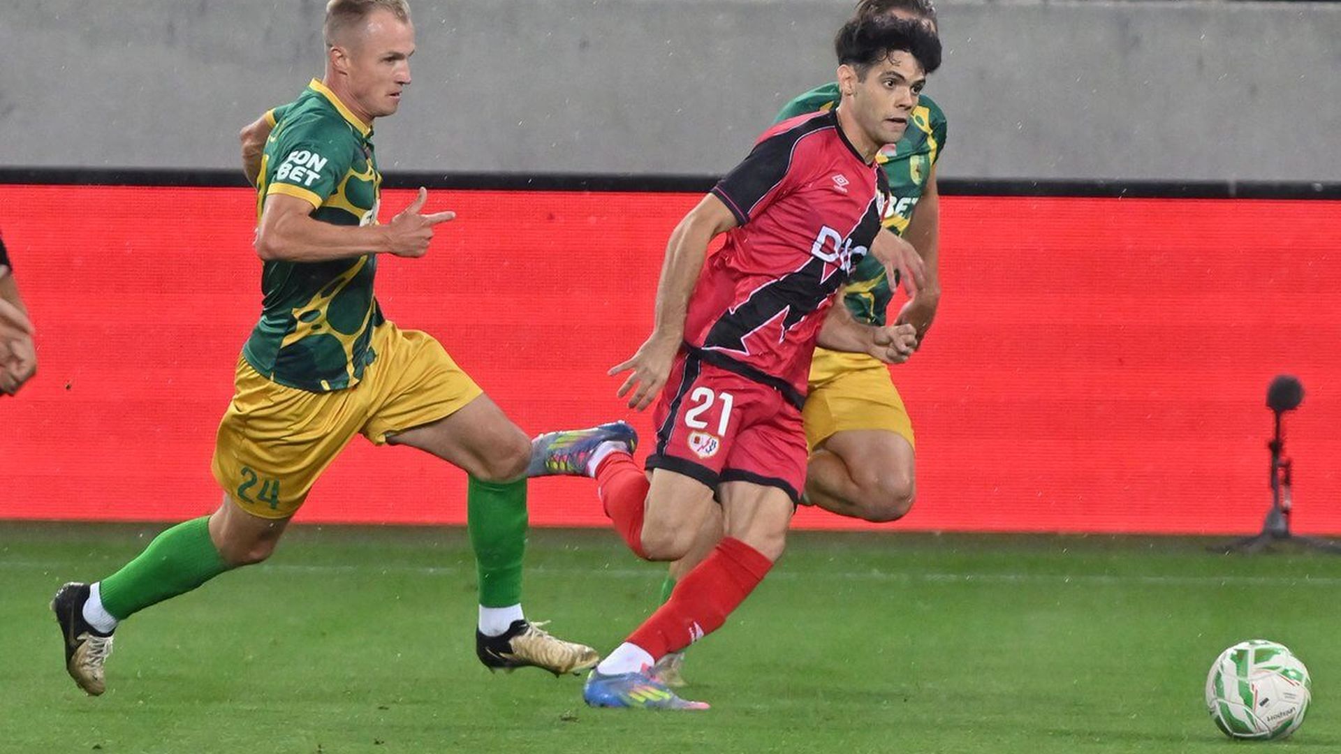 gy5vn_mweaaajs8jpg_001.jpg gy5vn_mweaaajs8jpg_001.jpg