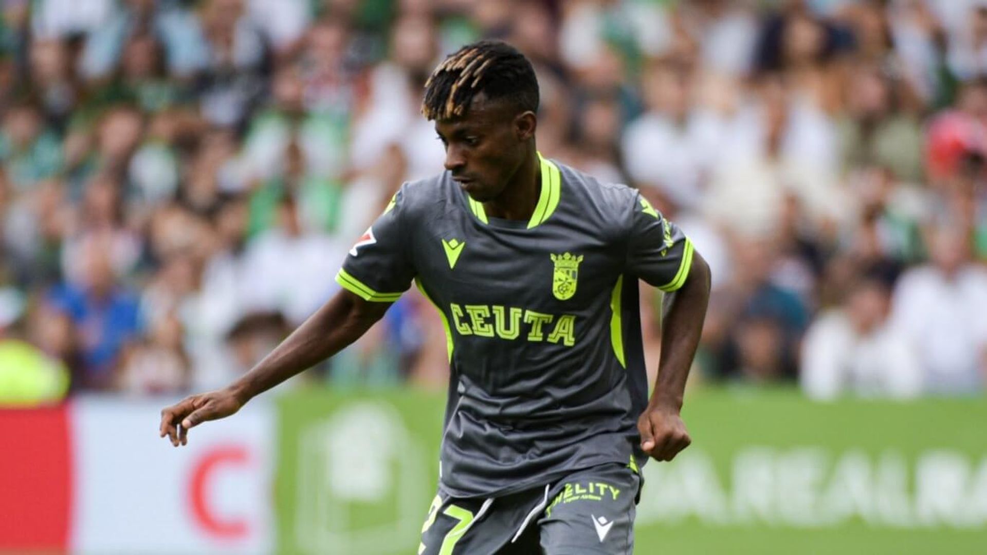 gznsflawiaaxryejpg_001.jpg gznsflawiaaxryejpg_001.jpg