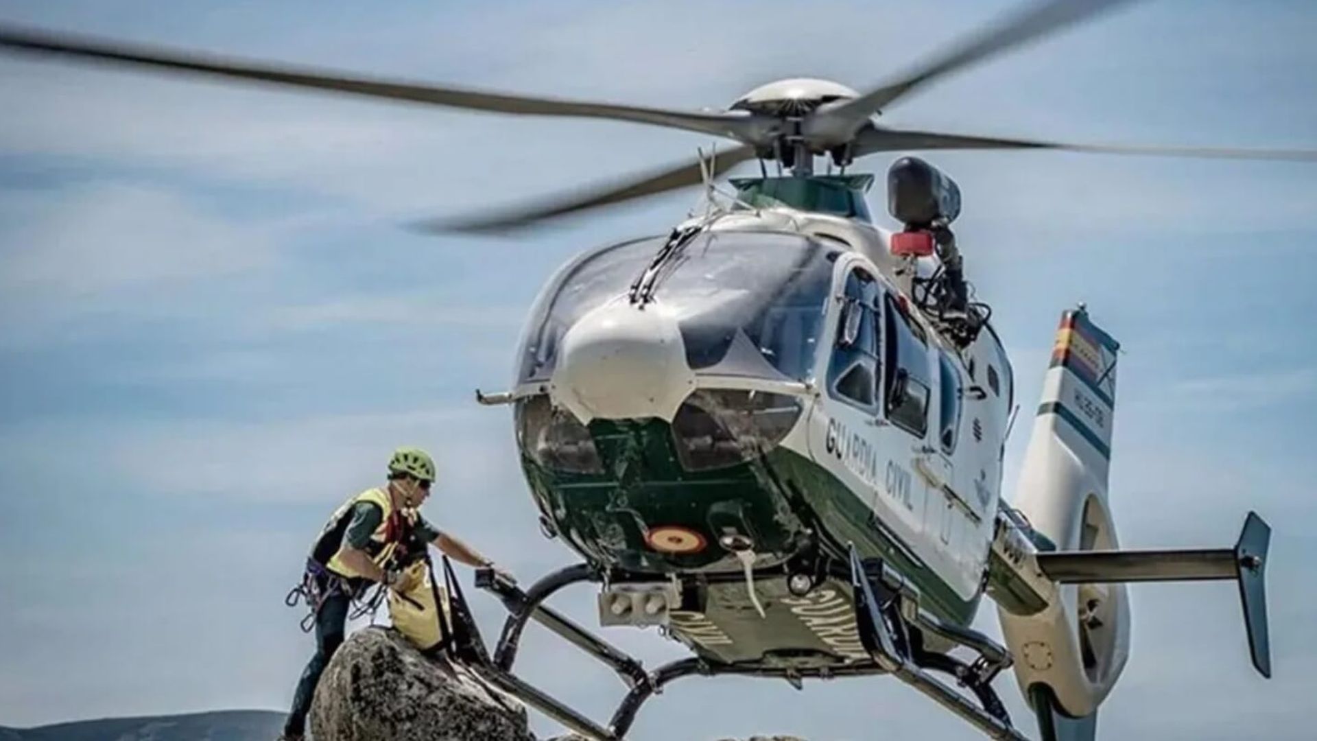 helicoptero_del_equipo_de_rescate_greim_foto_112_andalucia.jpg