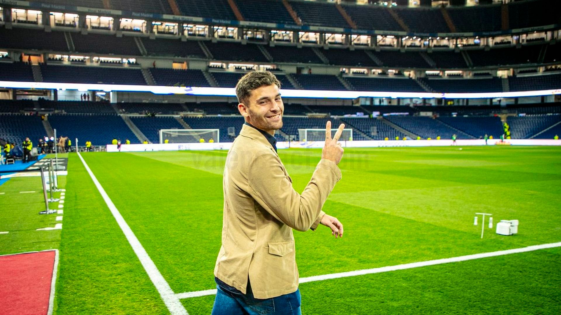 hugo_duro_001.jpeg hugo_duro_001.jpeg