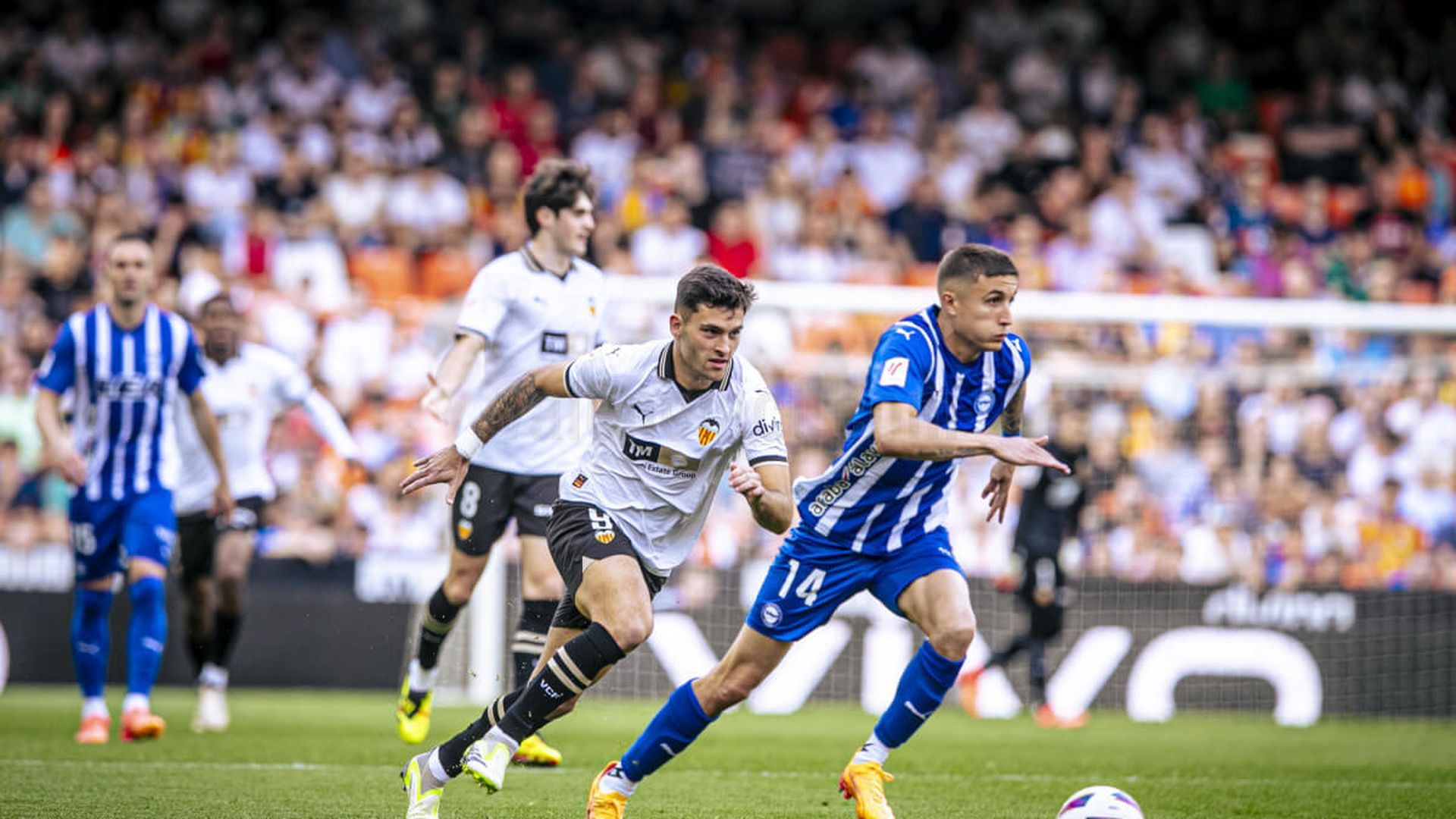 hugo_duro_ante_el_deportivo_alaves_foto_valencia_cf_001.jpg hugo_duro_ante_el_deportivo_alaves_foto_valencia_cf_001.jpg