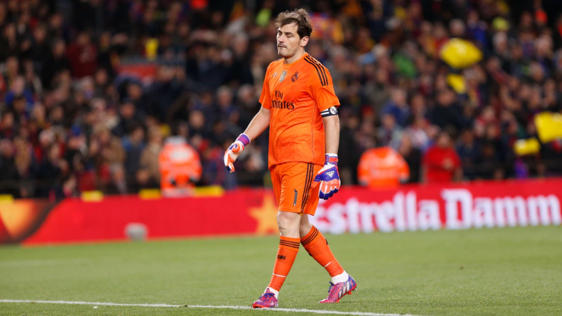 iker_casillas_en_un_partido_contra_el_barca_en_2015_cordon_press_001.jpg
