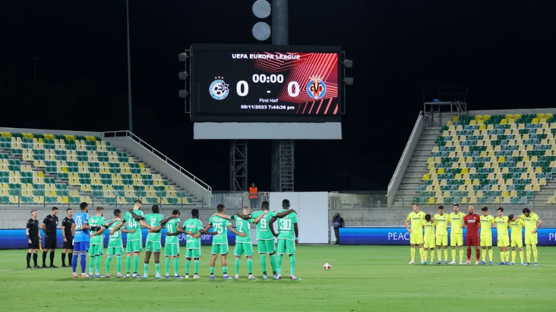 ilias_y_mandi_no_participan_en_el_minuto_de_silencio_por_las_victimas_de_israel_solo_f.jpg ilias_y_mandi_no_participan_en_el_minuto_de_silencio_por_las_victimas_de_israel_solo_f.jpg