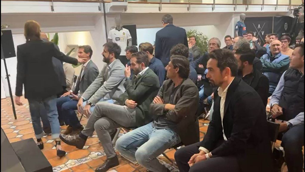 Presentación partido leyendas del Triplete