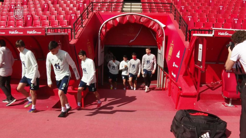 Entrenamiento de España tras el empate ante Grecia