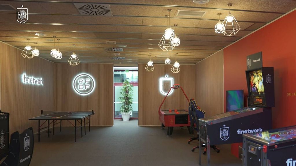 El salón de juegos para los jugadores de la selección en Las Rozas