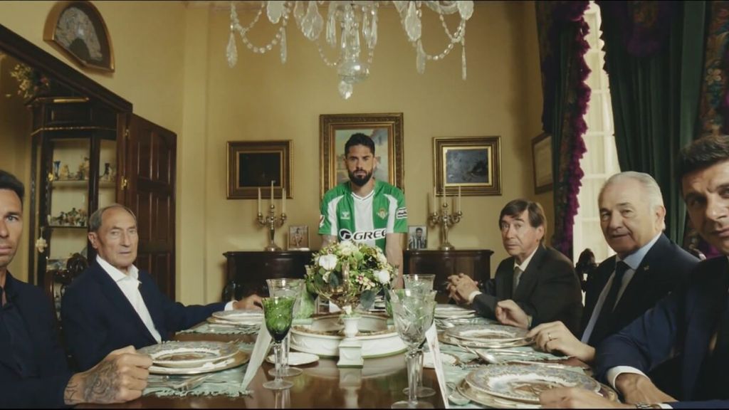 El Betis presenta su primera equipación para la 2025/26