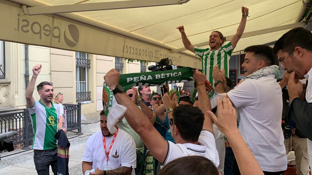 Aficionados del Real Betis - Martes 27/05 Mañana