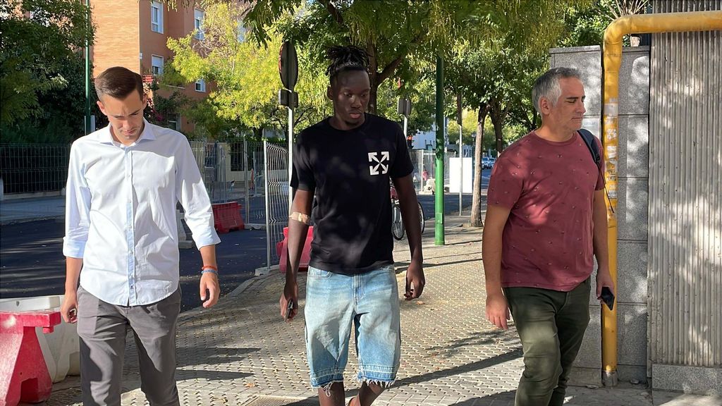 Batista Mendy pasa reconocimiento médico con el Sevilla