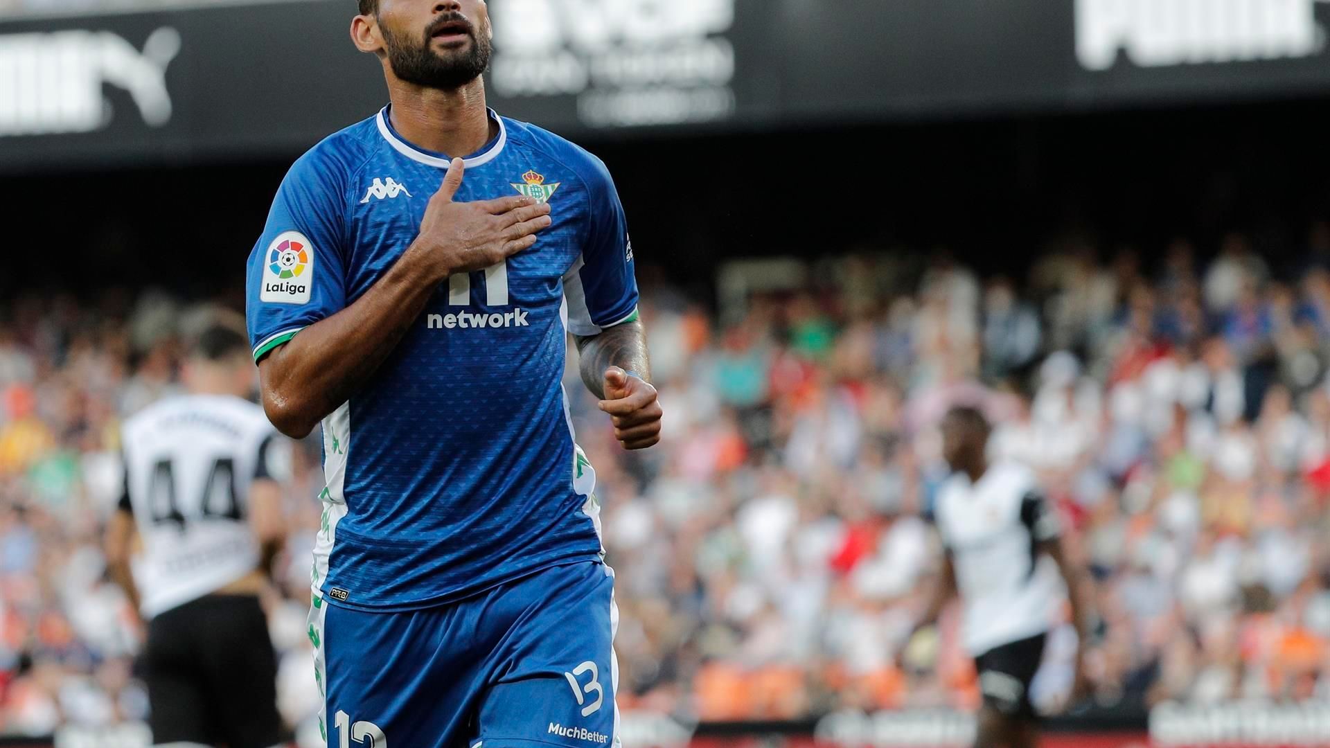 imagenes_del_valencia___betis_foto_efe_001.jpg imagenes_del_valencia___betis_foto_efe_001.jpg