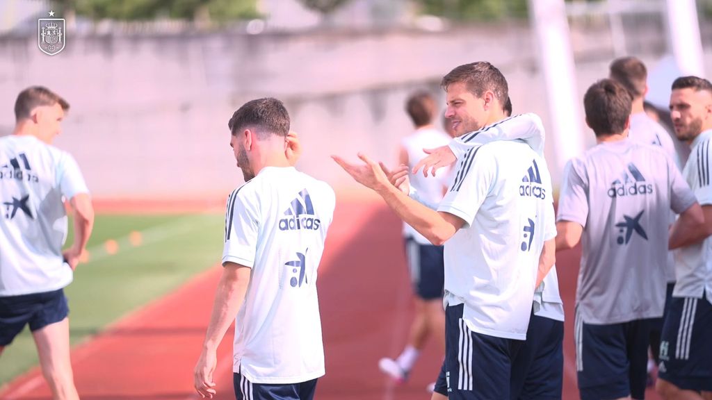 El seleccionador nacional, Luis Enrique Martínez, ha dirigido un nuevo entrenamiento del equipo a dos días del segundo partido de España en la Eurocopa 2021
