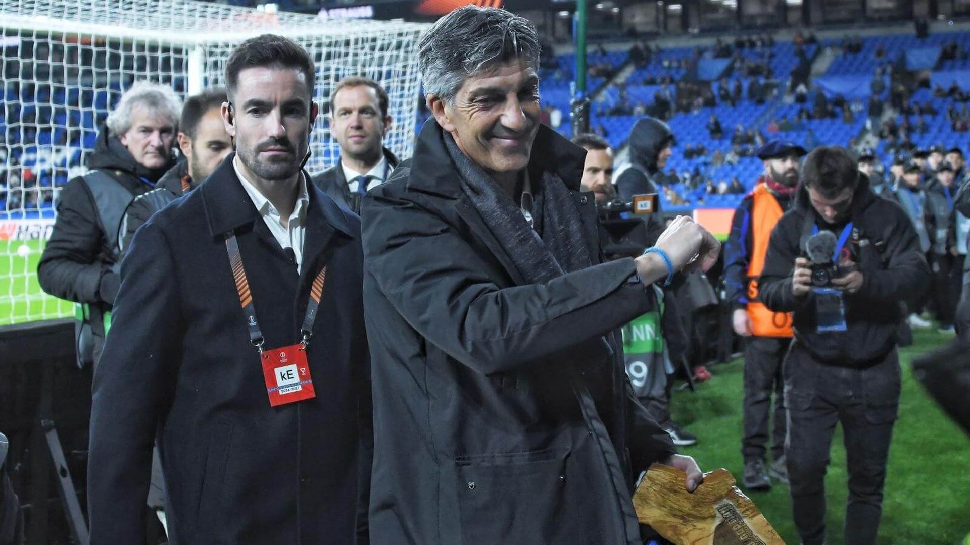 imanol_alguacil_en_la_grada_aitor_zabaleta_foto_giovani_batista_001.jpg imanol_alguacil_en_la_grada_aitor_zabaleta_foto_giovani_batista_001.jpg