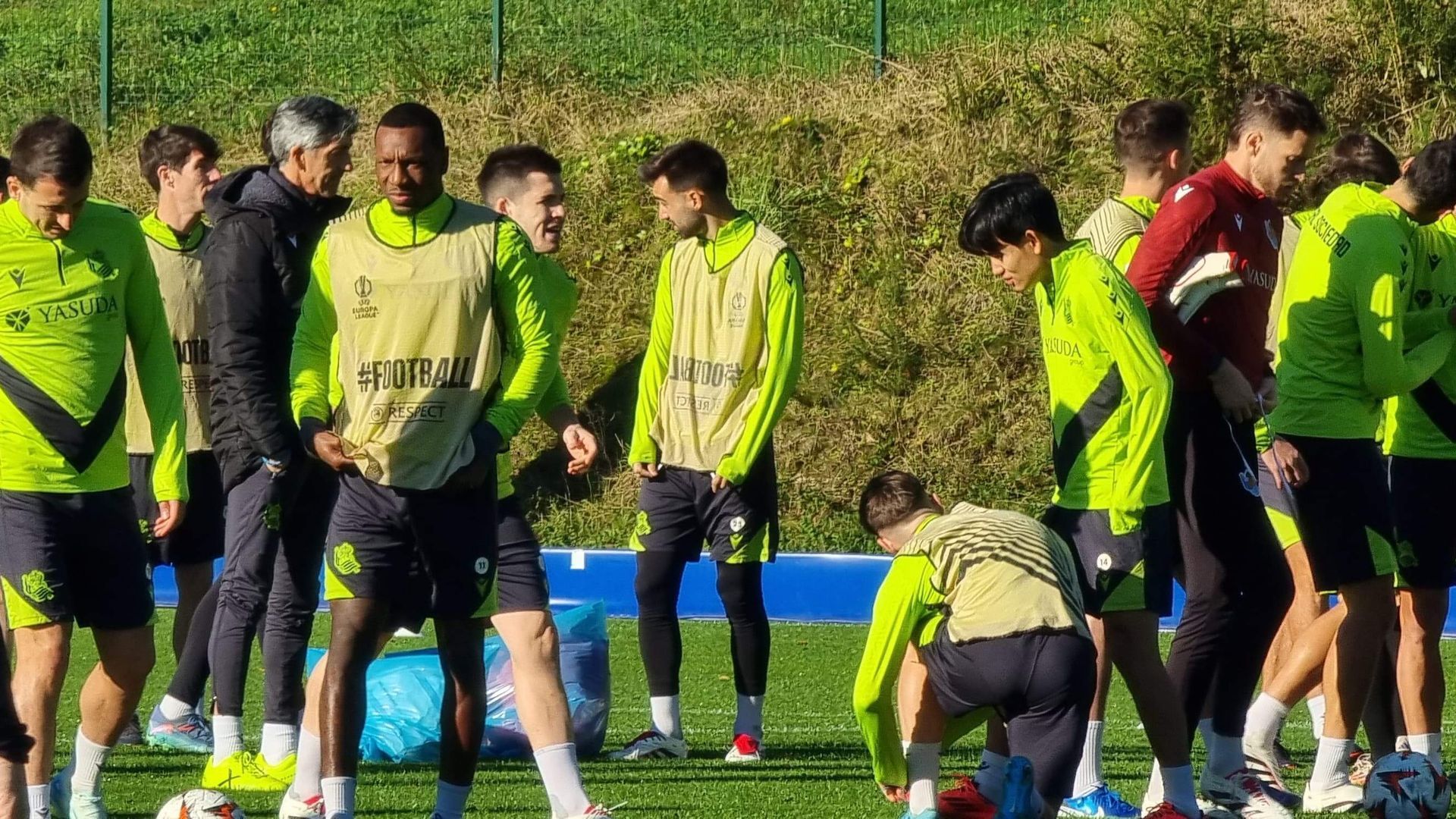 imanol_alguacil_ya_ha_dado_a_conocer_el_once_de_la_real_sociedad_que_se_enfrentara_al_.jpeg imanol_alguacil_ya_ha_dado_a_conocer_el_once_de_la_real_sociedad_que_se_enfrentara_al_.jpeg