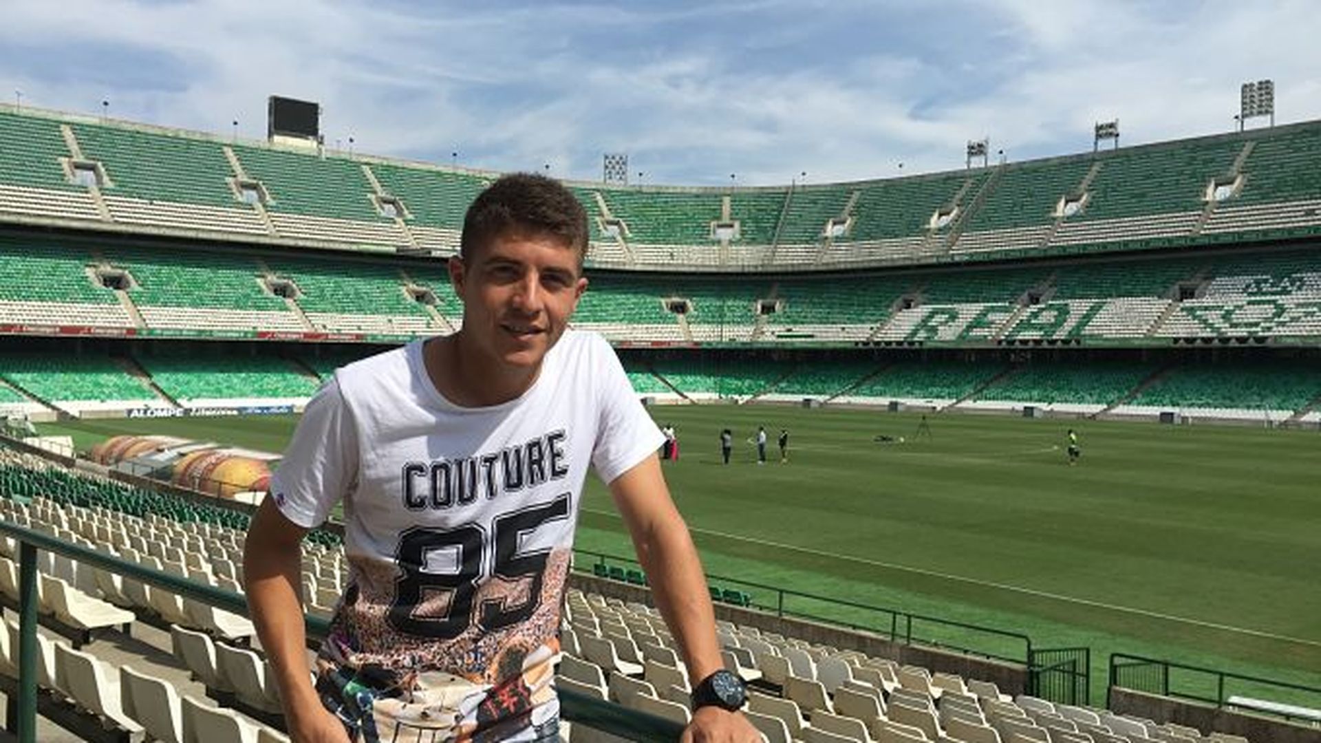 IMG_1935_opt.jpg IMG_1935_opt.jpg