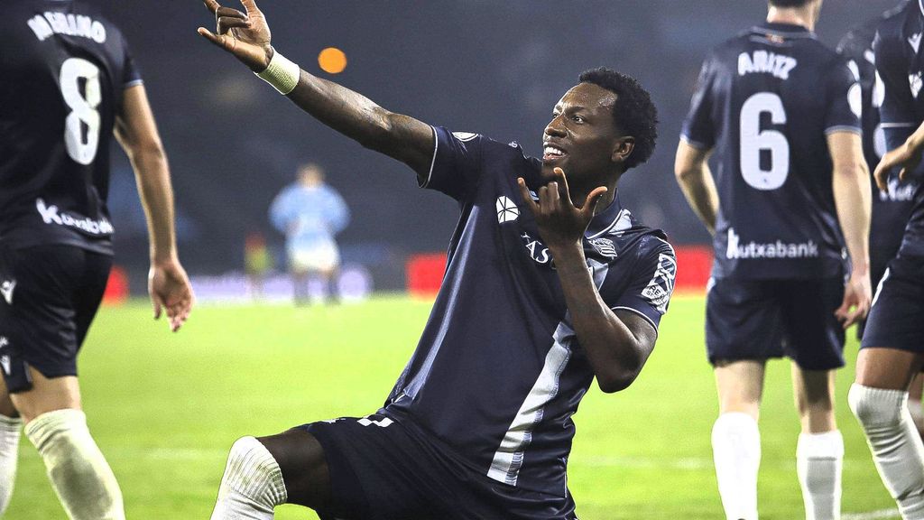 Así llegaba Becker al vestuario tras debutar con gol en Copa con la Real: Gritos de Spiderman