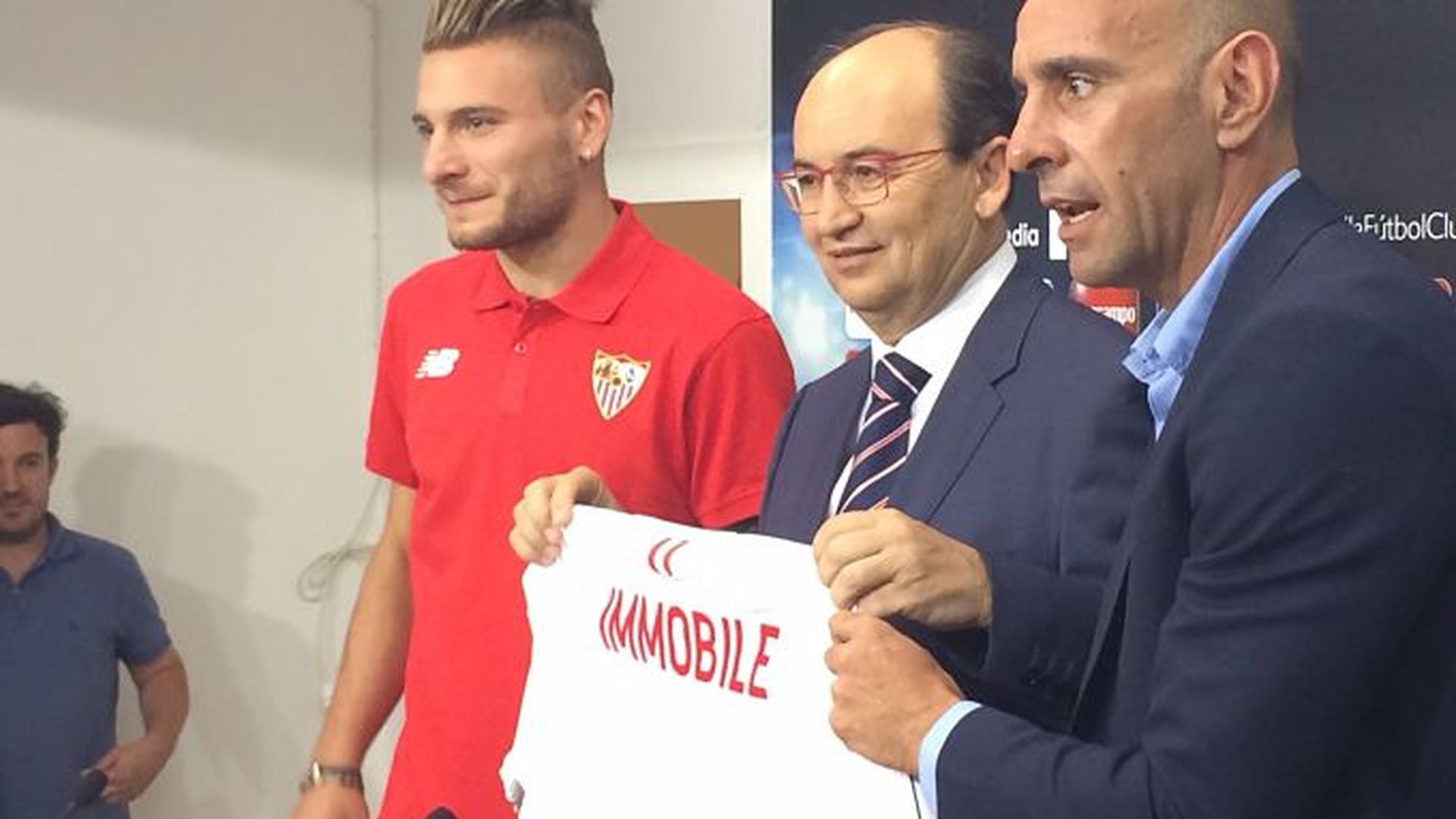 Immobile_presenta_opt.jpg