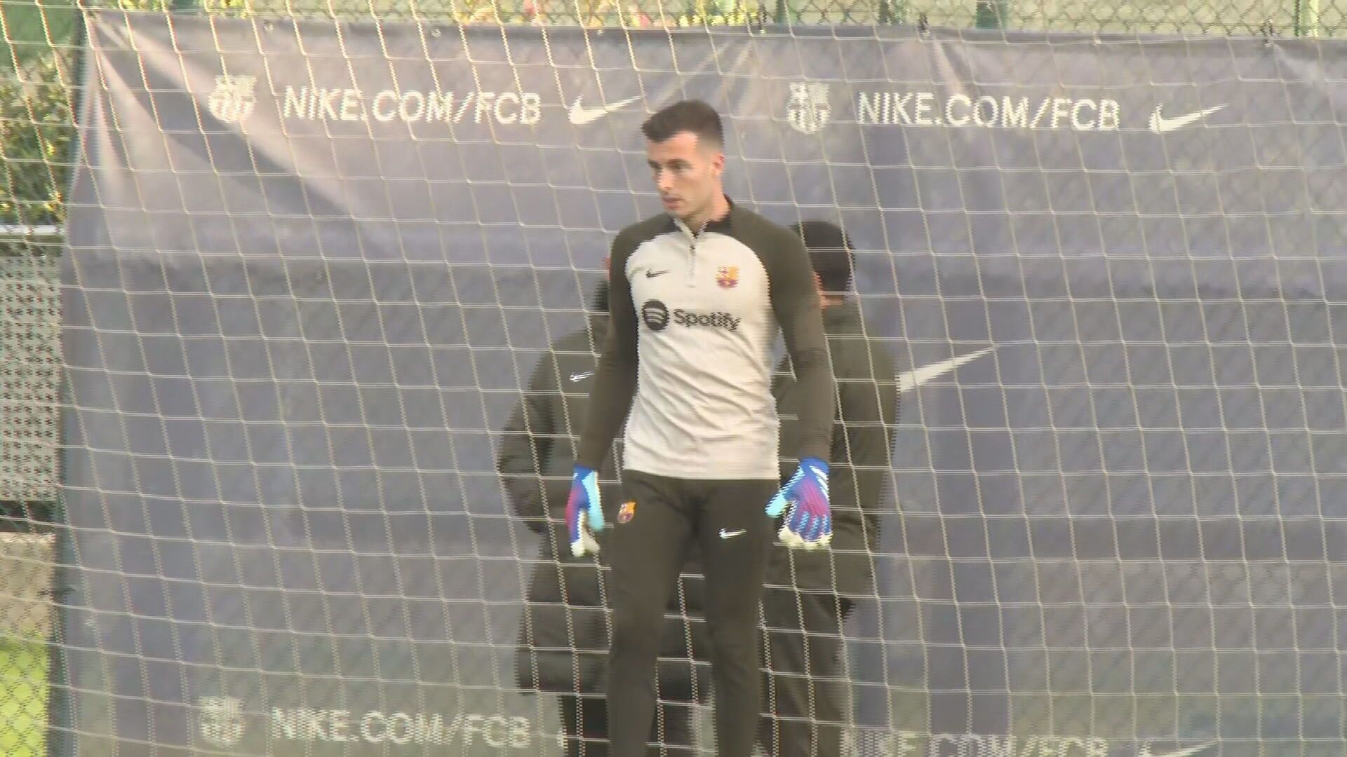 inaki_pena_concentrado_durante_el_entrenamiento.jpeg