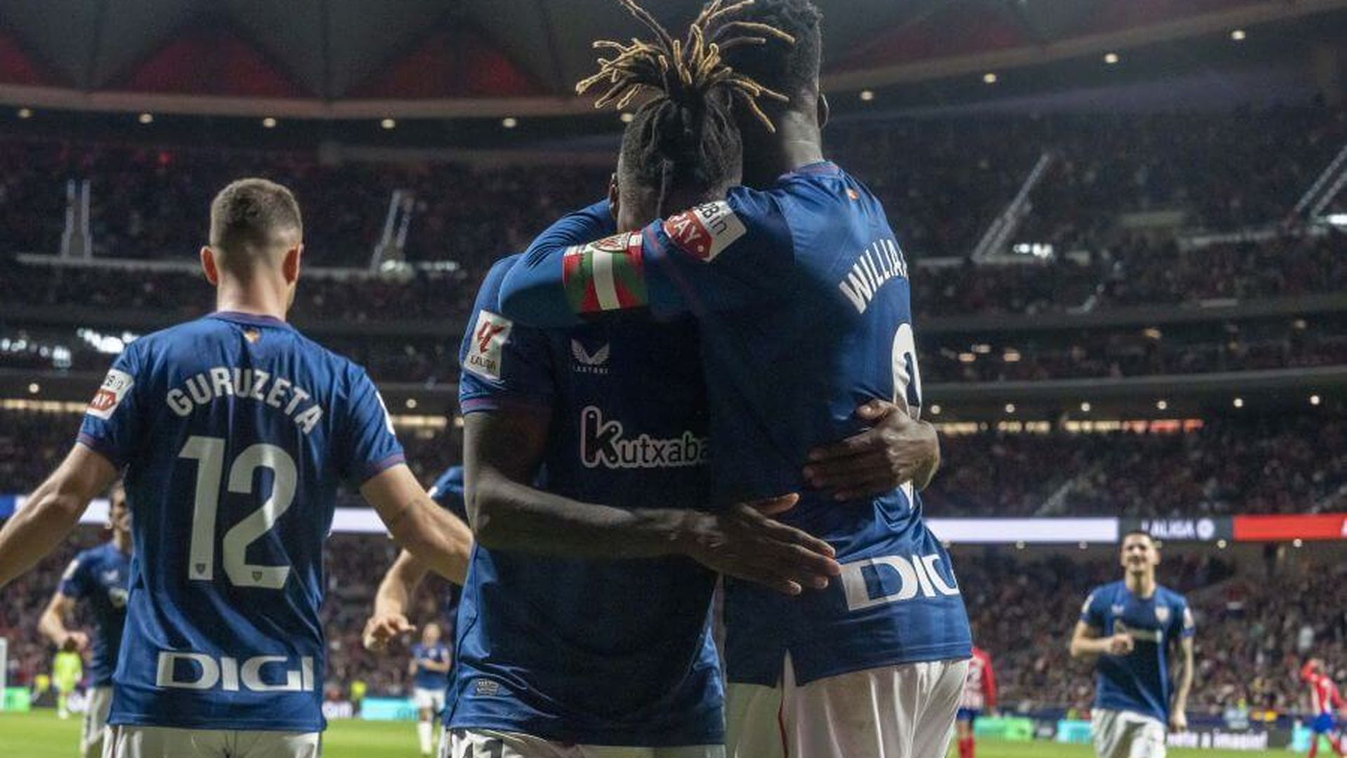 inaki_williams_abraza_a_su_hermano_nico_en_el_metropolitano.jpeg inaki_williams_abraza_a_su_hermano_nico_en_el_metropolitano.jpeg