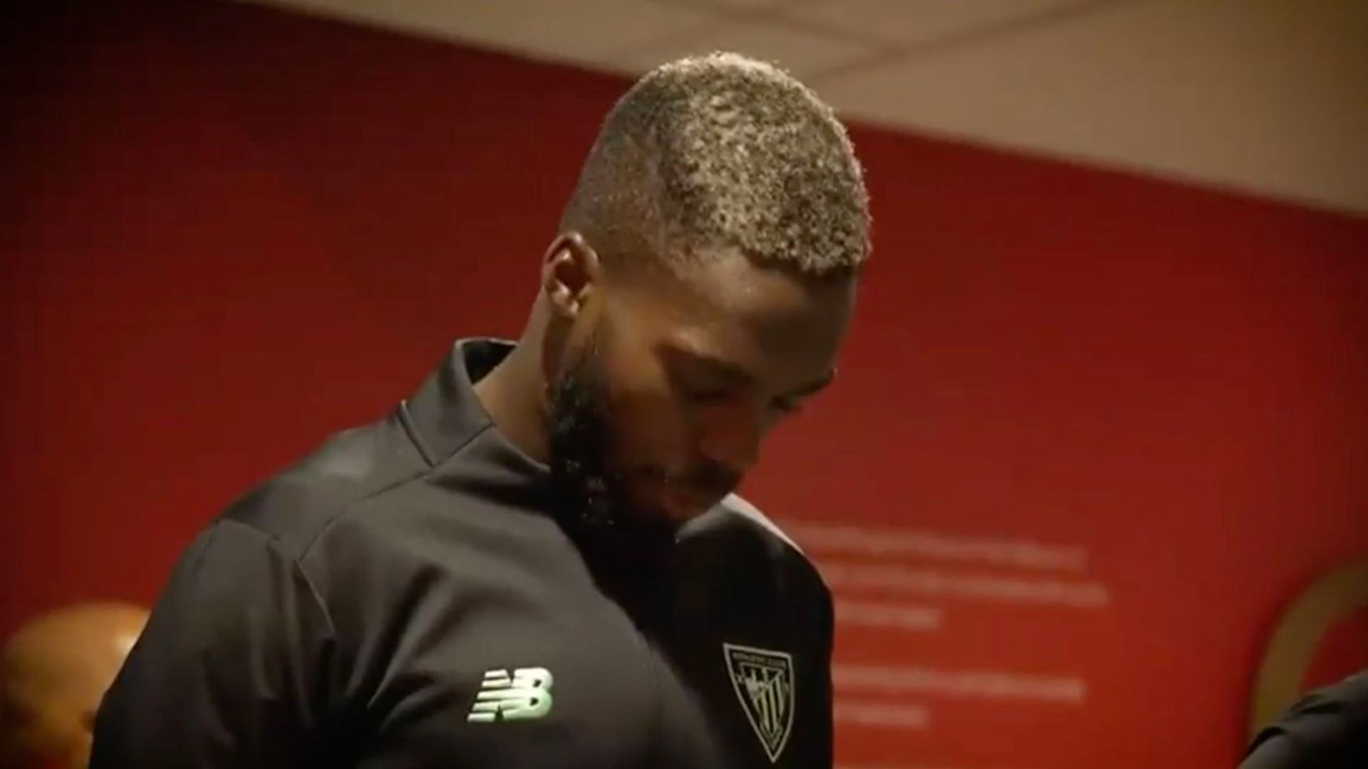 inaki_williams_concentrado_antes_de_saltar_a_anfield.png inaki_williams_concentrado_antes_de_saltar_a_anfield.png