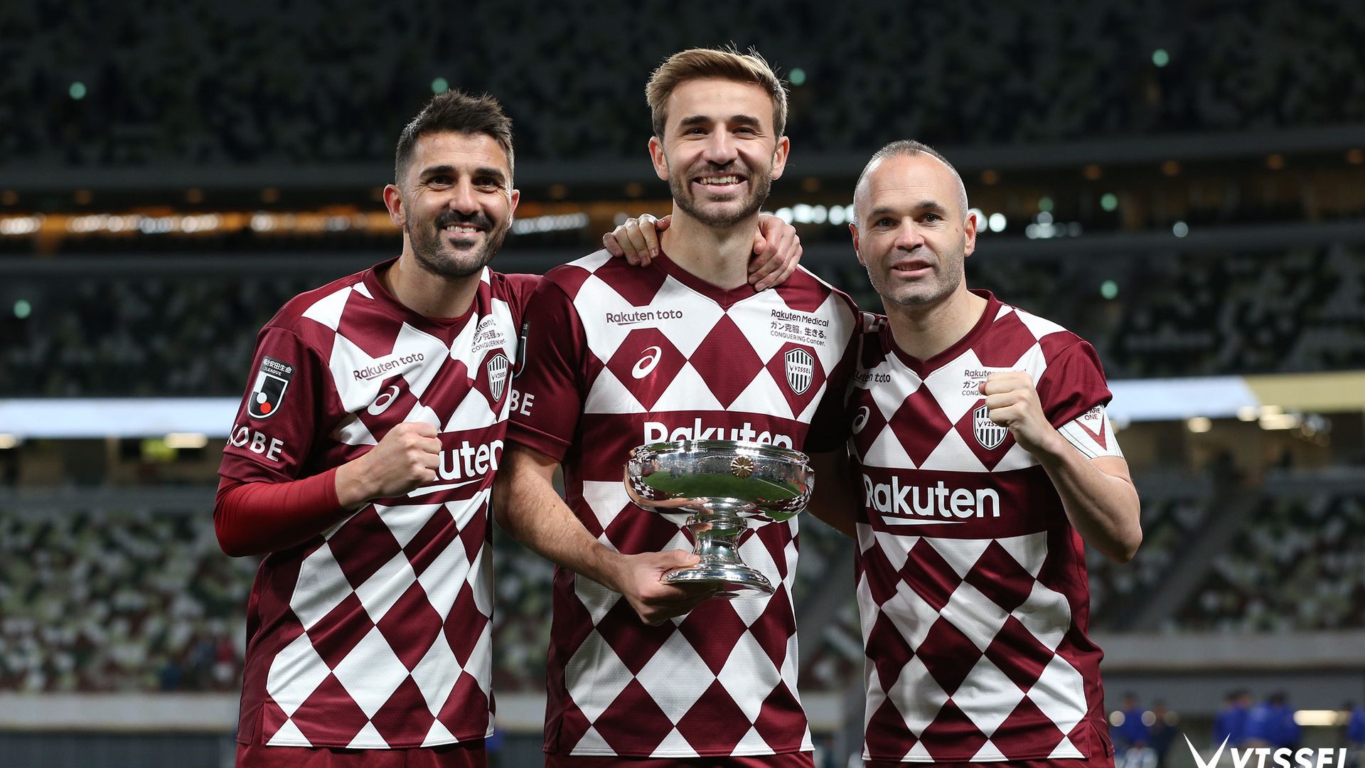iniesta_villa_y_samper_con_la_copa_del_emperador_001.jpg