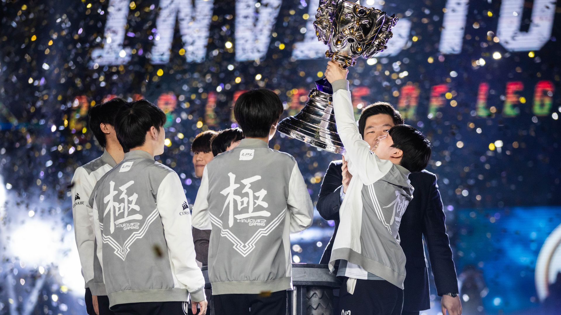 Invictus-Gaming-Campeón-Worlds-2018.jpg Invictus-Gaming-Campeón-Worlds-2018.jpg
