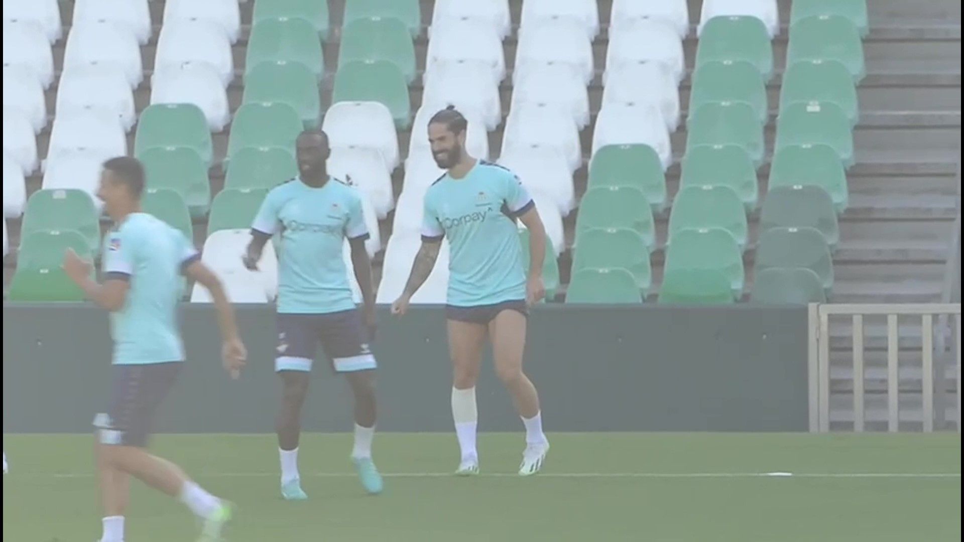 isco_y_sabaly_en_el_entrenamiento_001.jpg