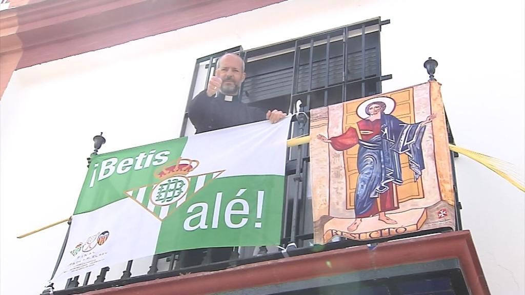 (Mediaset) Israel, el cura del Betis: “Viviré el ambiente en Sevilla, me iré a dar misa y luego corriendo a ver a la final”