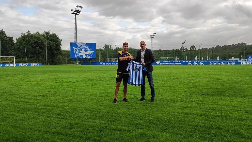 Presentación de Iván Barbero como nuevo jugador del Deportivo