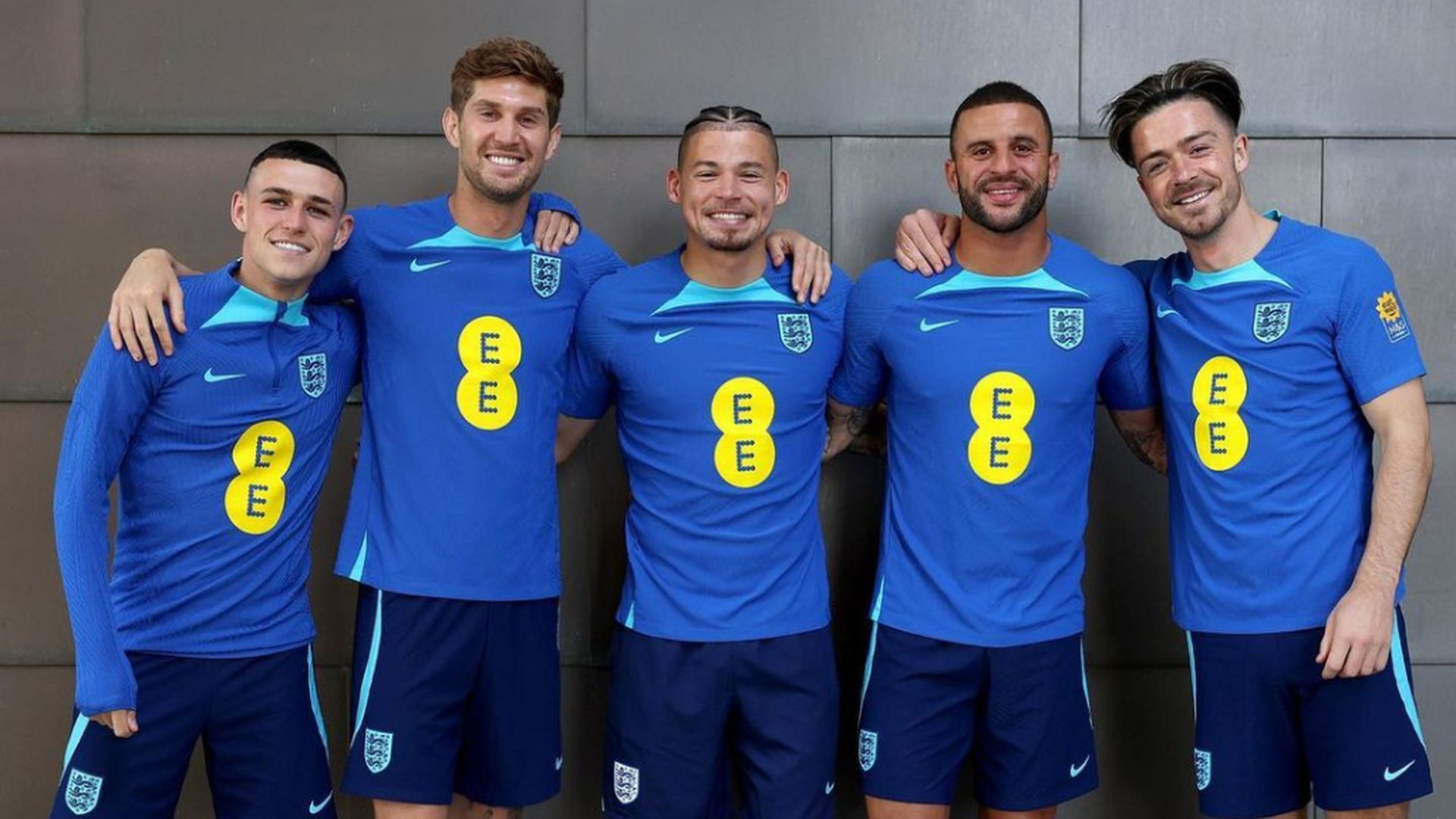 jack_grealish_reaparece_con_la_seleccion_inglesa_despues_de_tres_dias_seguidos_de_fies_001.jpg jack_grealish_reaparece_con_la_seleccion_inglesa_despues_de_tres_dias_seguidos_de_fies_001.jpg