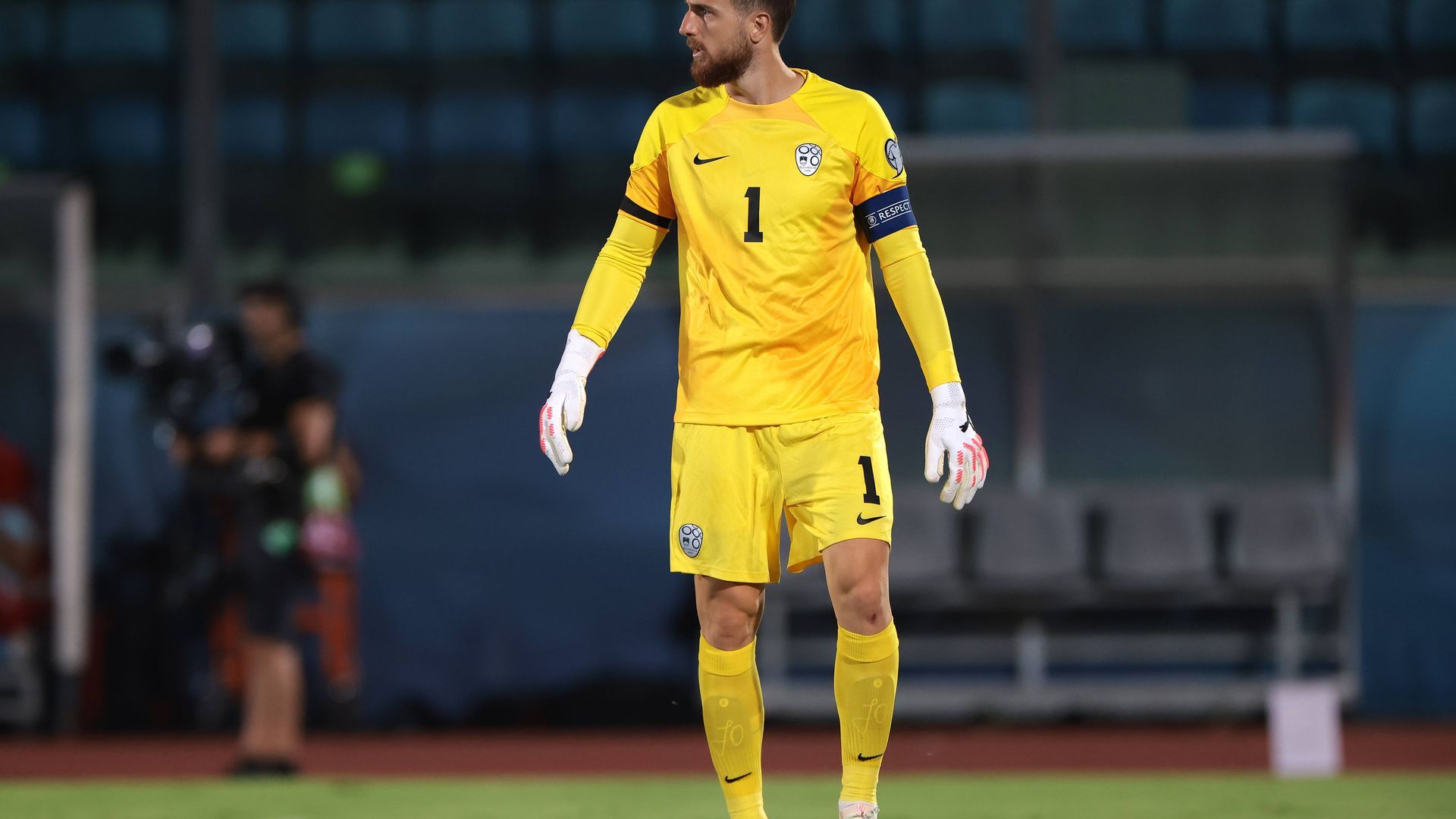 jan_oblak_con_la_camiseta_de_eslovenia.jpg jan_oblak_con_la_camiseta_de_eslovenia.jpg