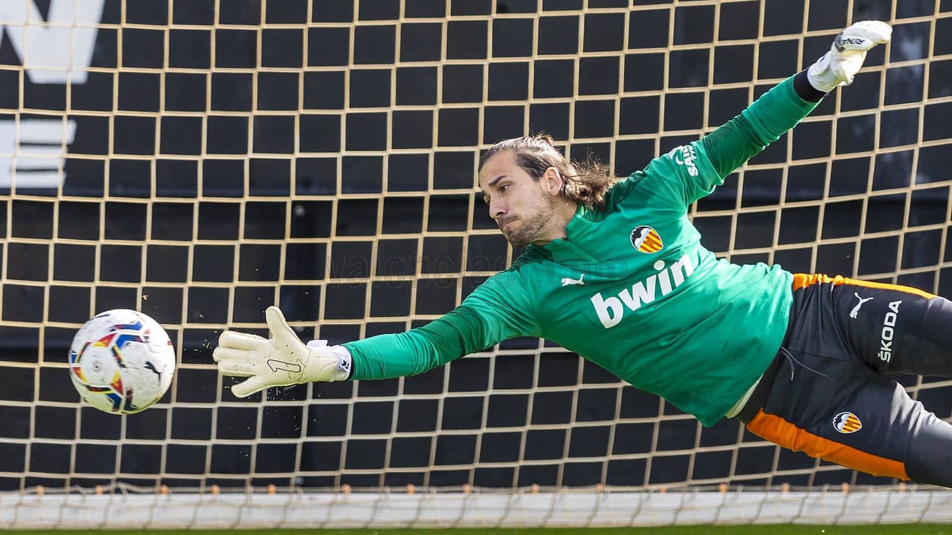 jaume_domenech_foto_valencia_cf_001.jpeg