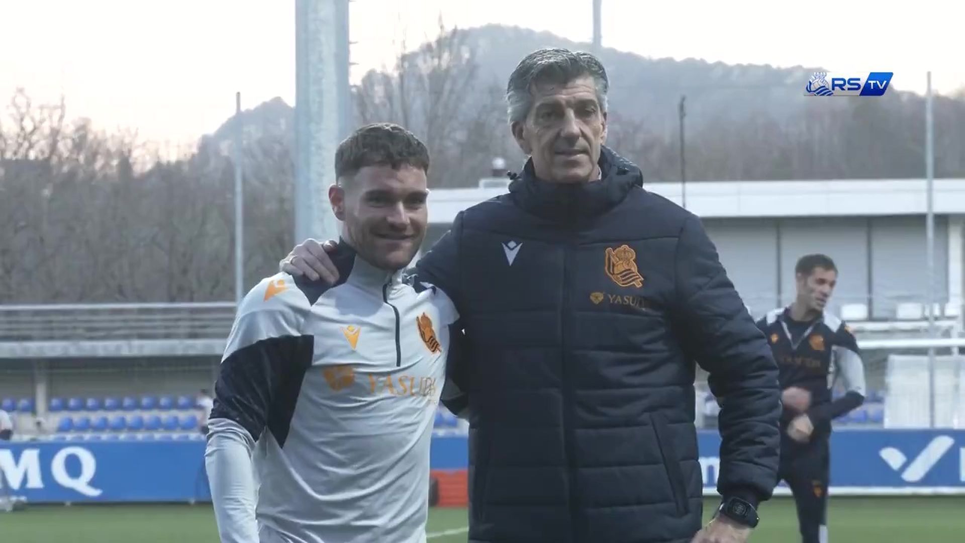 javi_galan_junto_a_imanol_en_su_primer_entrenamiento.jpg javi_galan_junto_a_imanol_en_su_primer_entrenamiento.jpg