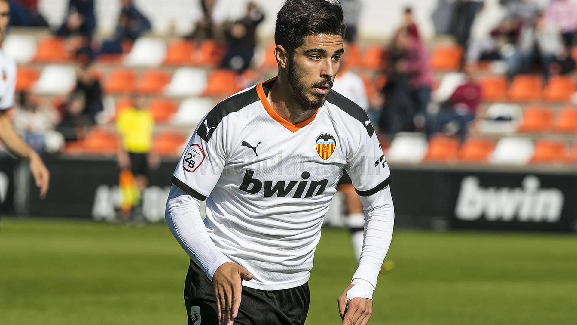 javi_jimenez_con_el_mestalla_foto_valencia_cf_001.jpeg