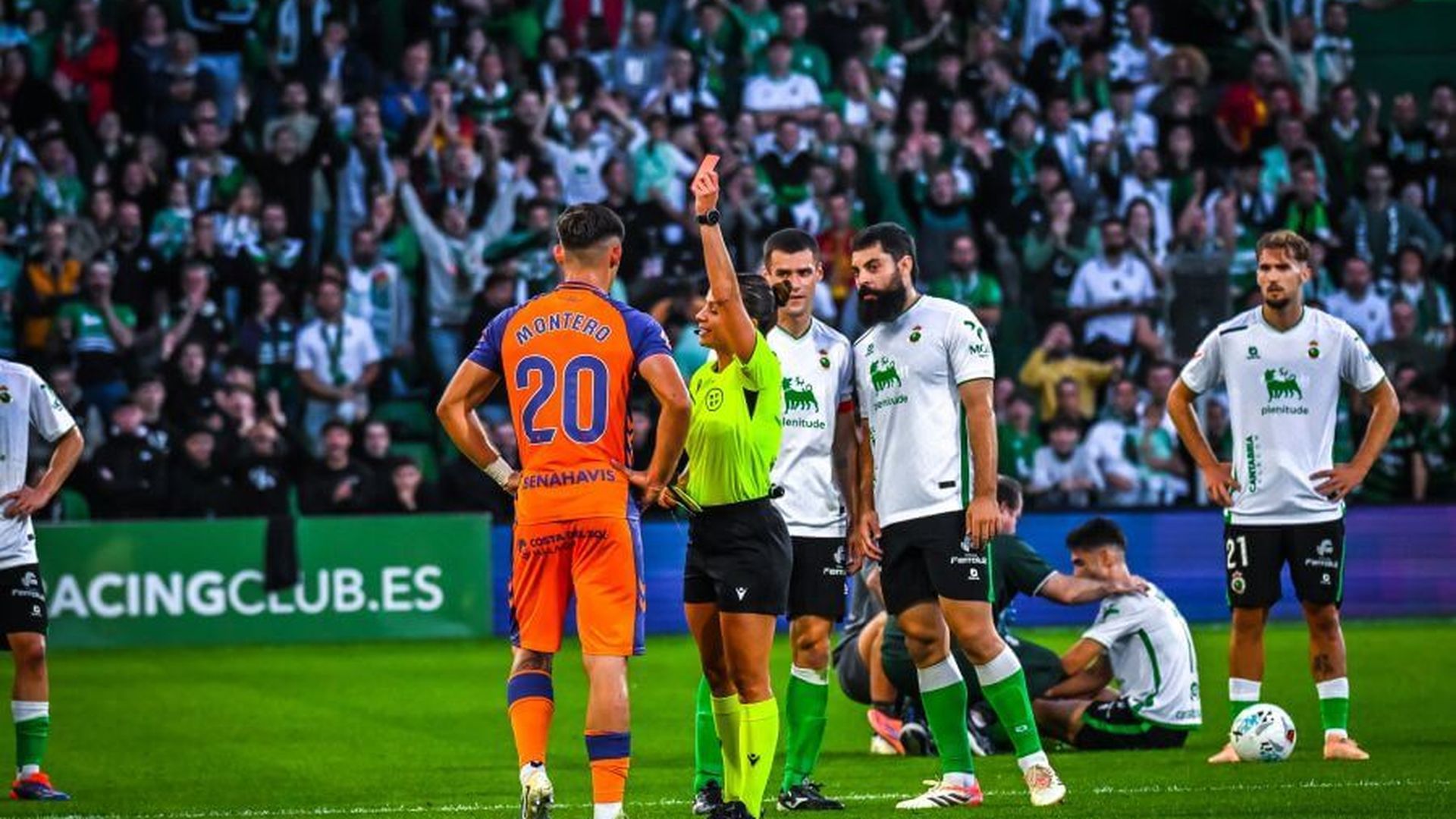 javi_montero_expulsado_en_el_racing_malaga_foto_laliga_001.jpeg javi_montero_expulsado_en_el_racing_malaga_foto_laliga_001.jpeg