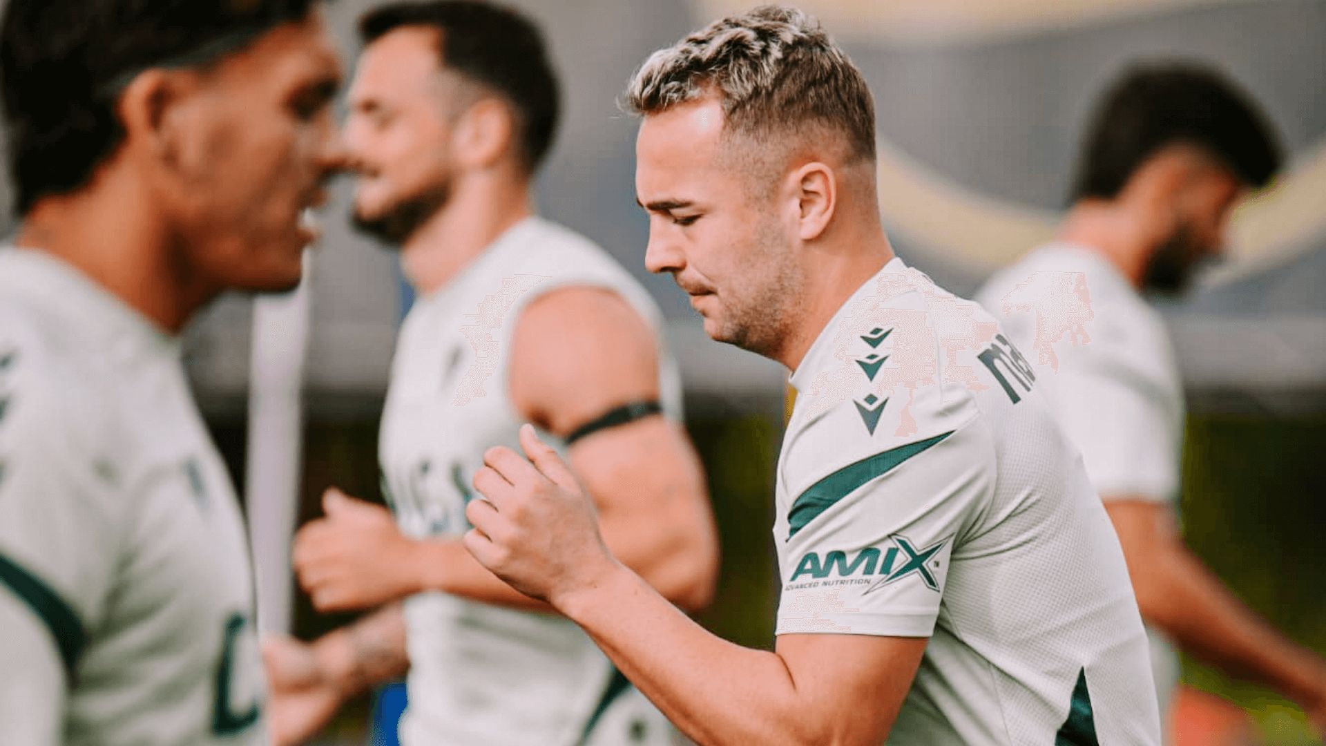 javi_ontiveros_en_un_entrenamiento_del_cadiz_foto_ccf.png javi_ontiveros_en_un_entrenamiento_del_cadiz_foto_ccf.png