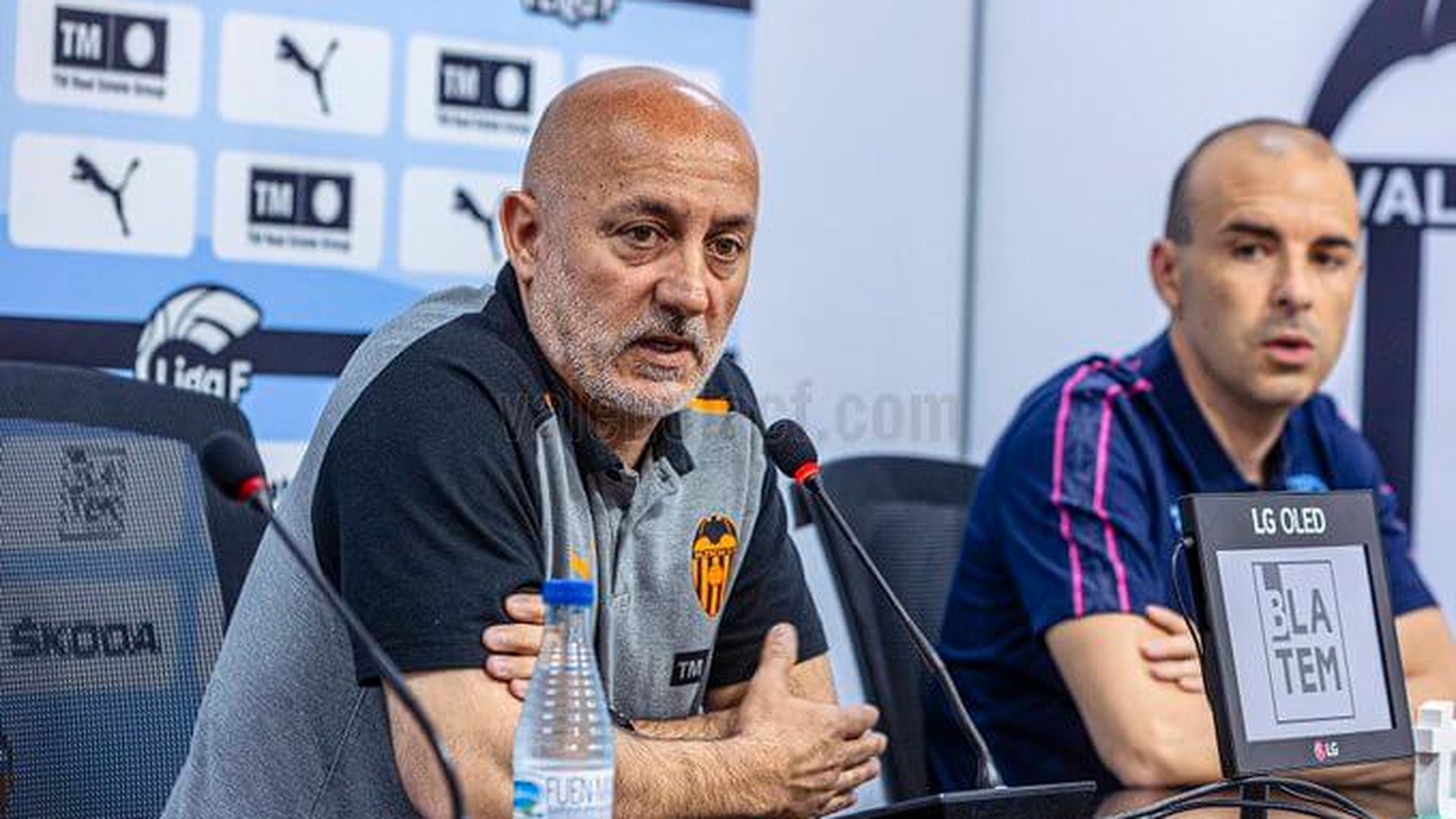 jesus_oliva_entrenador_del_valencia_cf.jpeg jesus_oliva_entrenador_del_valencia_cf.jpeg