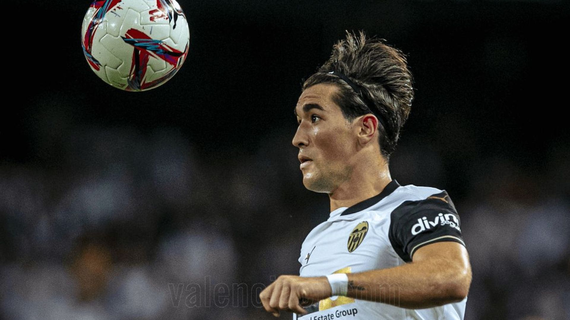 jesus_vazquez_ante_el_ca_osasuna_foto_valencia_cf.png