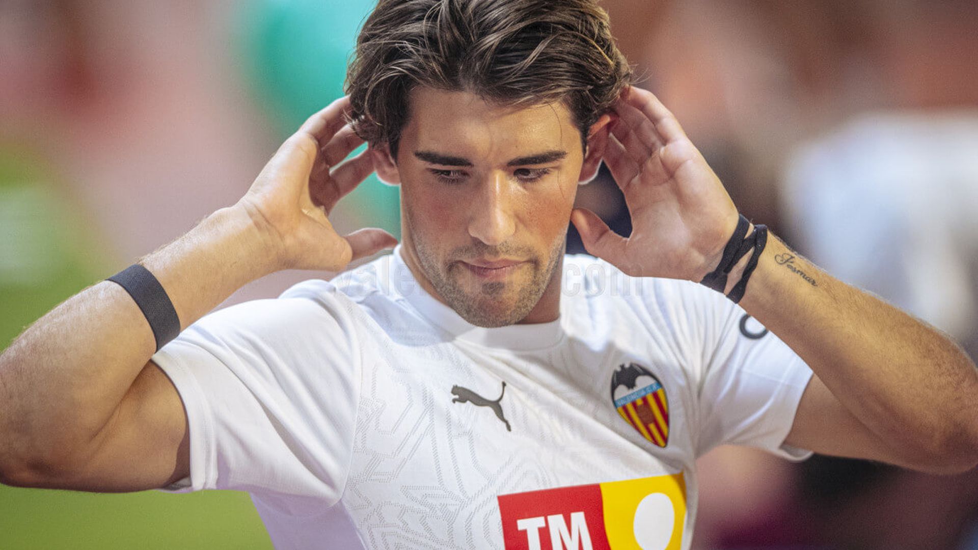 jesus_vazquez_en_el_primer_entrenamiento_de_la_pretemporada_foto_valencia_cf.jpg jesus_vazquez_en_el_primer_entrenamiento_de_la_pretemporada_foto_valencia_cf.jpg