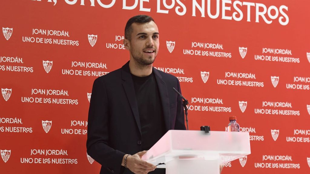 El discurso de Joan Jordán en su renovación, su cariño al club, el partido de Osasuna y una llamada de la Selección