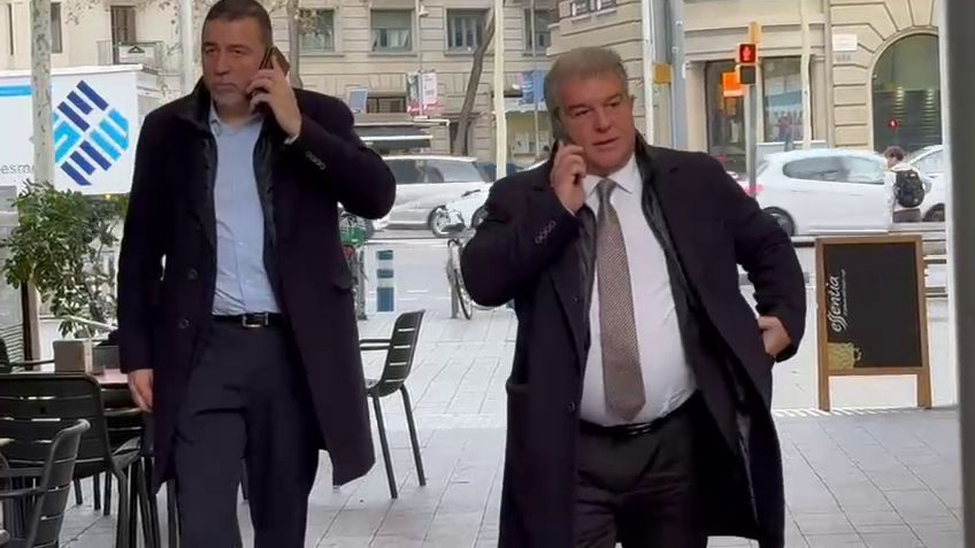 joan_laporta_confirma_que_no_sabia_de_la_intencion_de_xavi_de_irse_del_barca_me_entere.png joan_laporta_confirma_que_no_sabia_de_la_intencion_de_xavi_de_irse_del_barca_me_entere.png