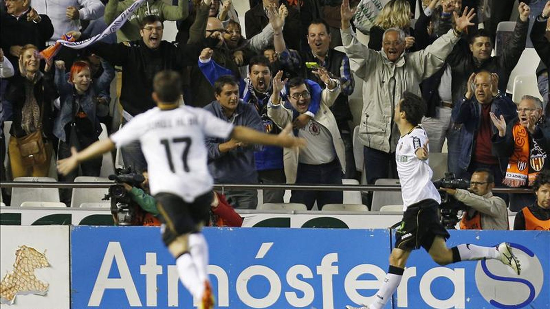 jonas_celebra_su_gol_al_villarreal_foto_efe_001.jpg