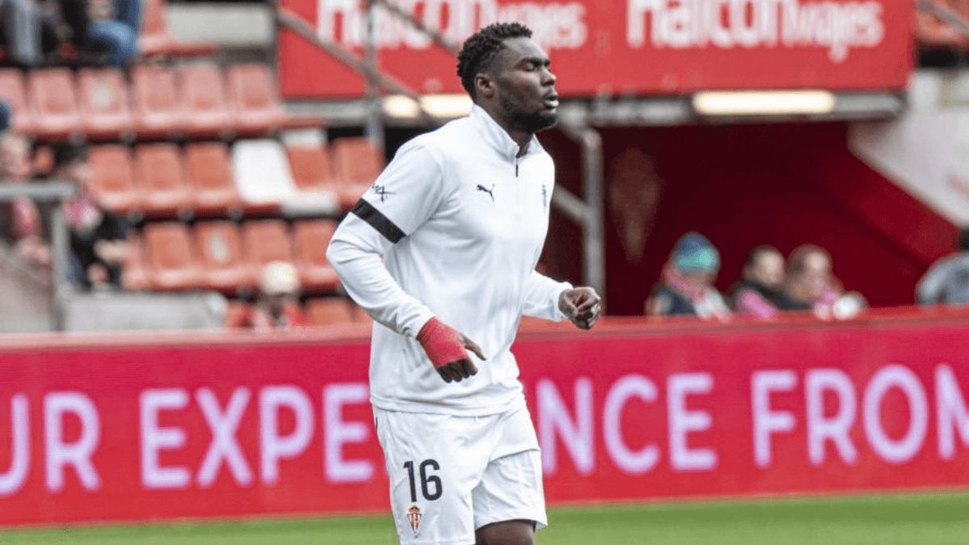 jordy_caicedo_en_un_calentamiento_del_sporting_foto_laliga.png jordy_caicedo_en_un_calentamiento_del_sporting_foto_laliga.png