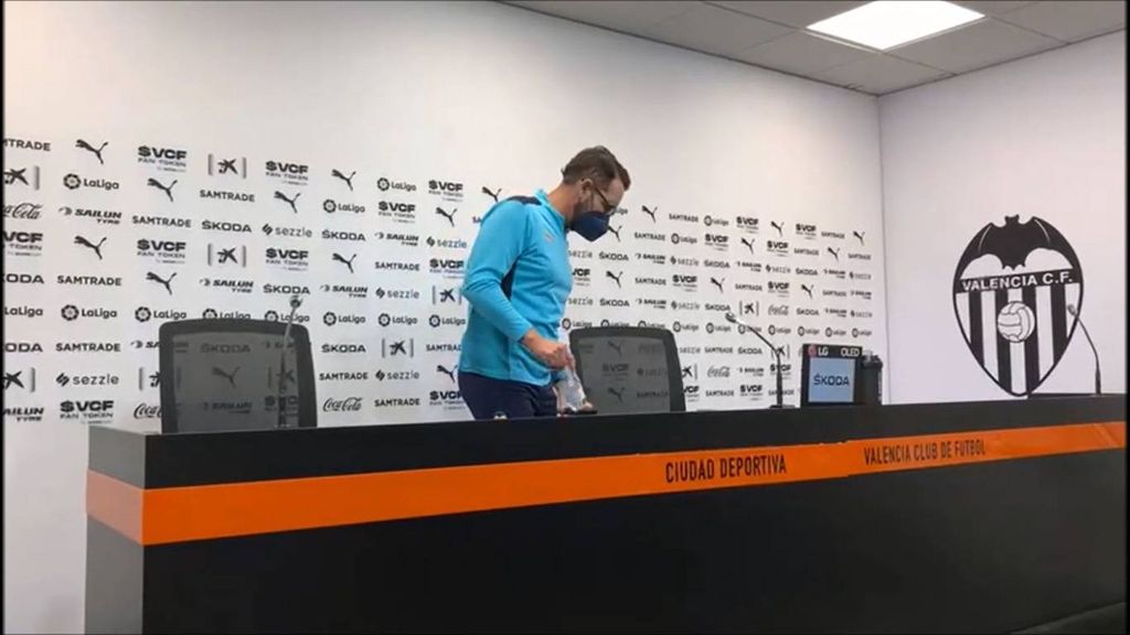 Bordalás no habla de fichajes pero sí de Wass y dice que el Sevilla es un Miura