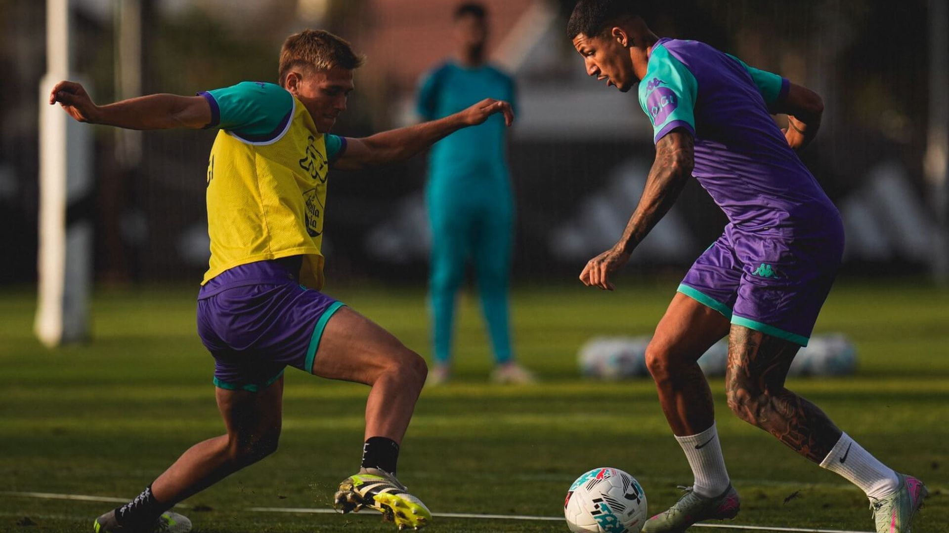 jose_luis_aranda_y_marcos_andre_entrenando_durante_el_stage_en_chilejpg_001.jpg jose_luis_aranda_y_marcos_andre_entrenando_durante_el_stage_en_chilejpg_001.jpg