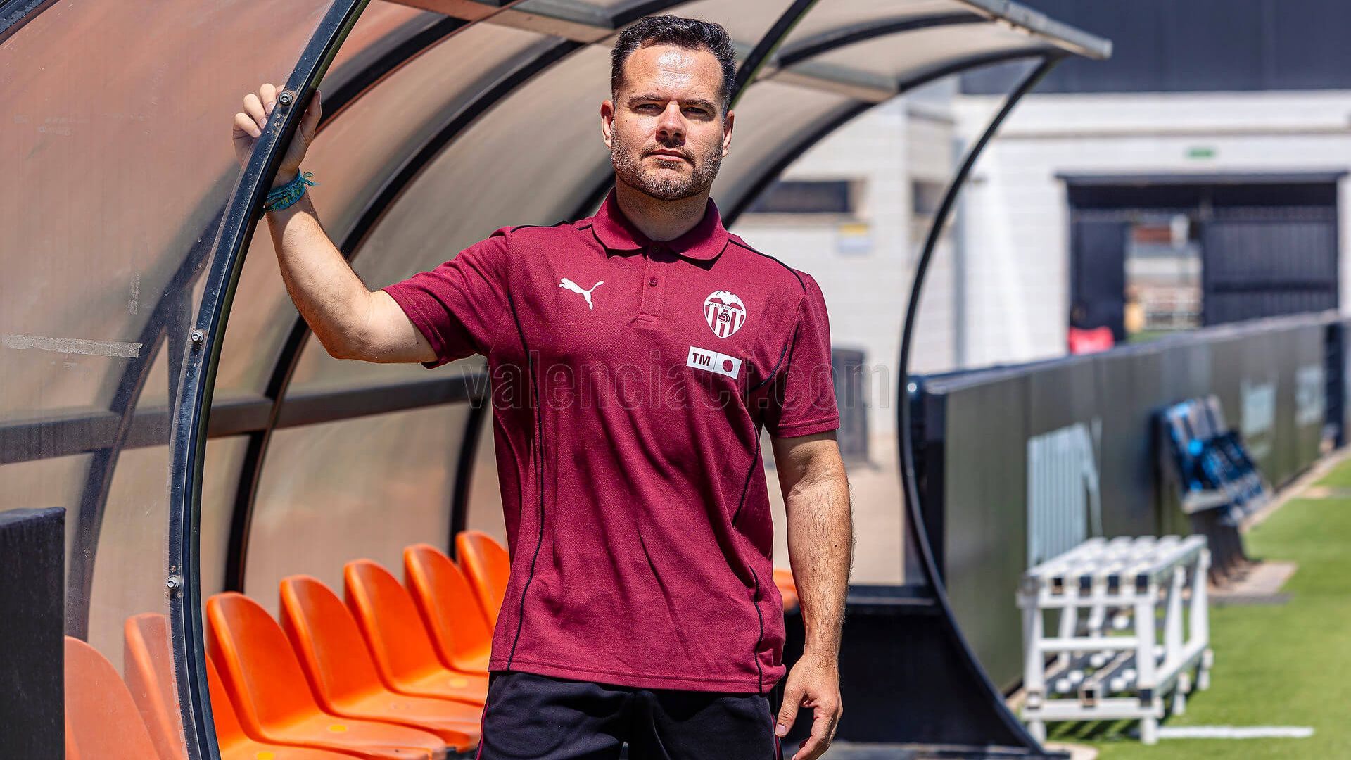jose_luis_bravo_nuevo_entrenador_del_vcf_femenino_foto_valencia_cf_.jpg jose_luis_bravo_nuevo_entrenador_del_vcf_femenino_foto_valencia_cf_.jpg