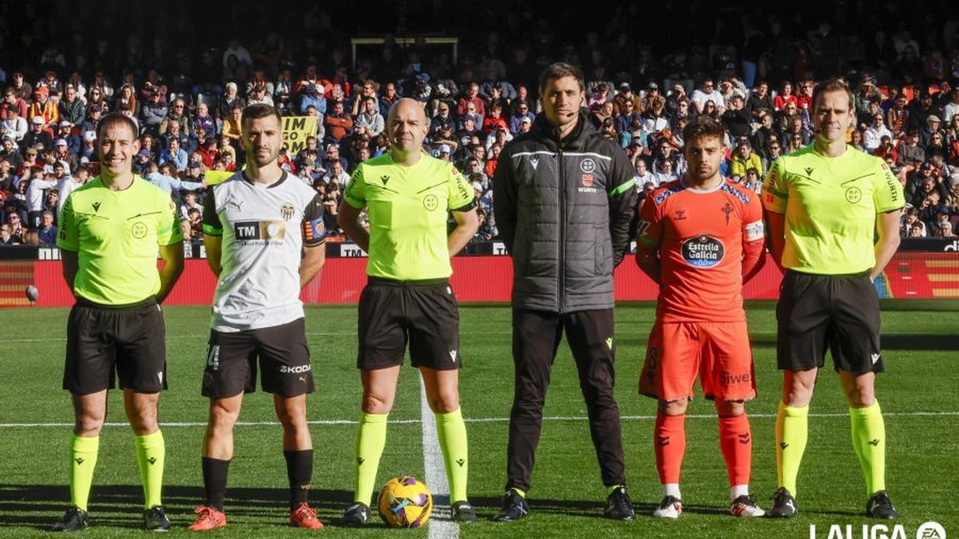 jose_luis_gaya_ante_el_celta_de_vigo_foto_laliga.jpeg jose_luis_gaya_ante_el_celta_de_vigo_foto_laliga.jpeg
