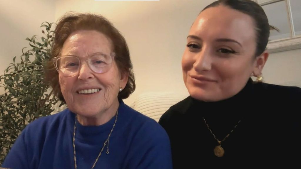 Josefa, la abuela sevillista, se emociona al recordar a Antonio Puerta y Reyes