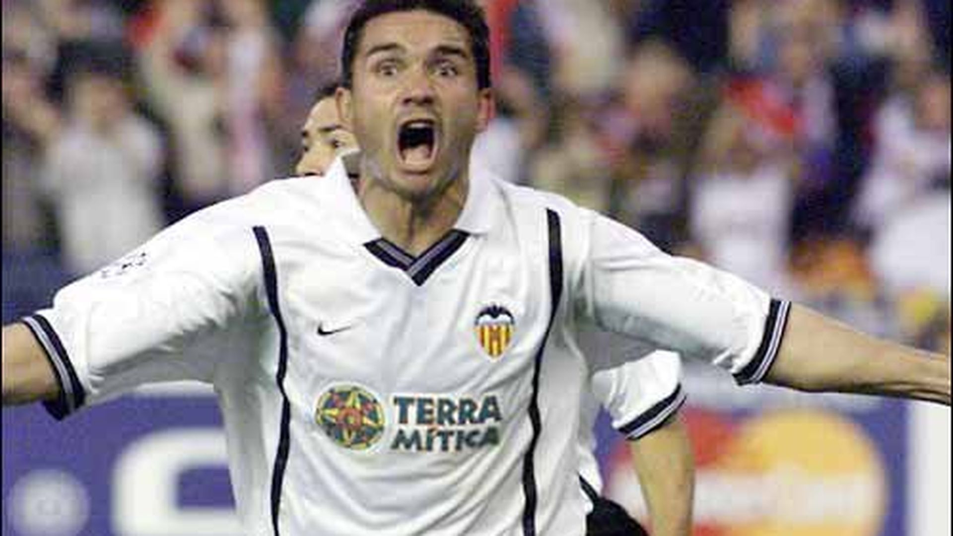 juan_sanchez_celebra_uno_de_sus_dos_goles_ante_el_leeds_en_champions_foto_valencia_cf.jpg juan_sanchez_celebra_uno_de_sus_dos_goles_ante_el_leeds_en_champions_foto_valencia_cf.jpg